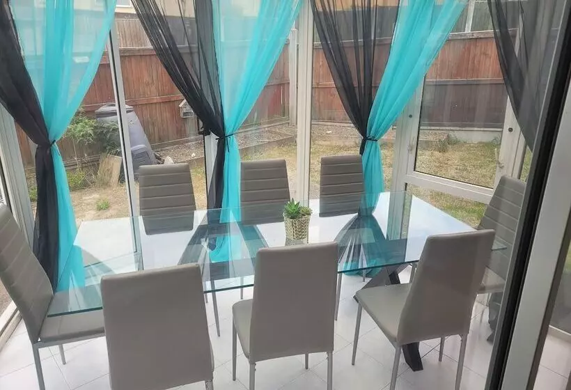 Residenssi Beautiful 3 Bed House In Ramsgate