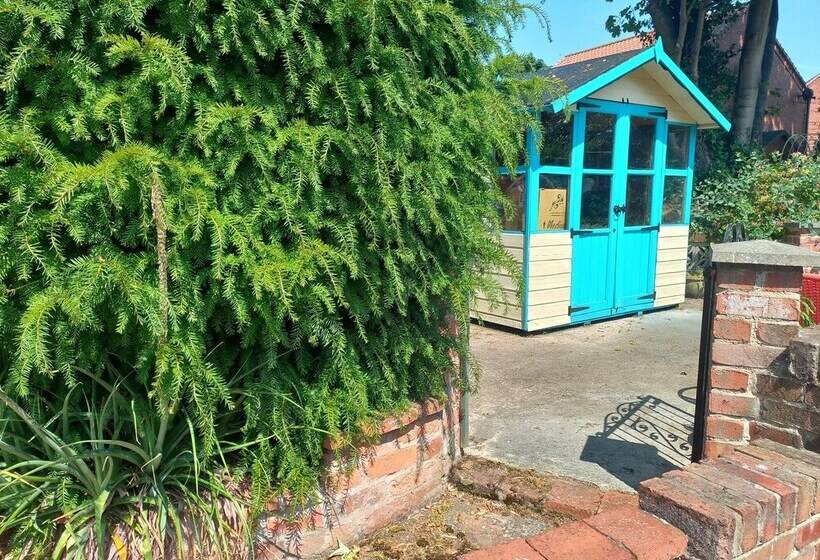 住所  Charming 4 Bed Victorian House In Retford