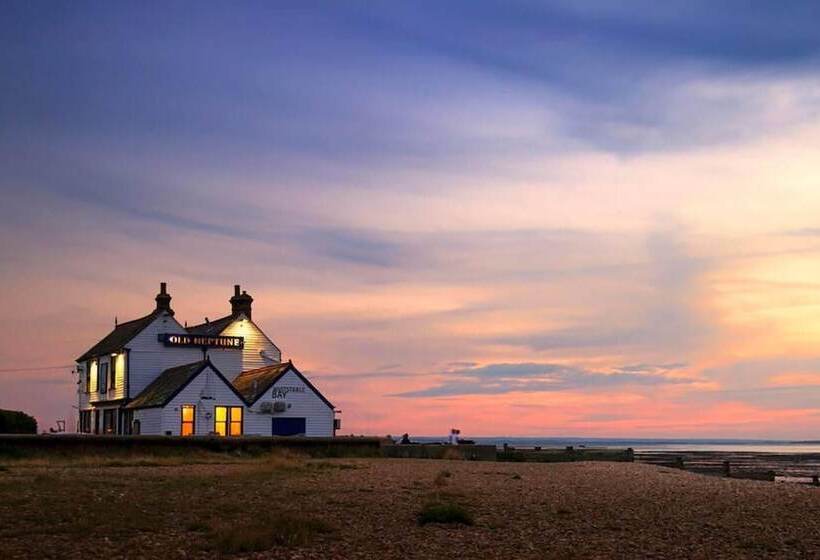 Резиденция Perfect Location, Dog Friendly Beautiful Home