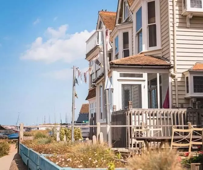 Residenssi Perfect Location, Dog Friendly Beautiful Home