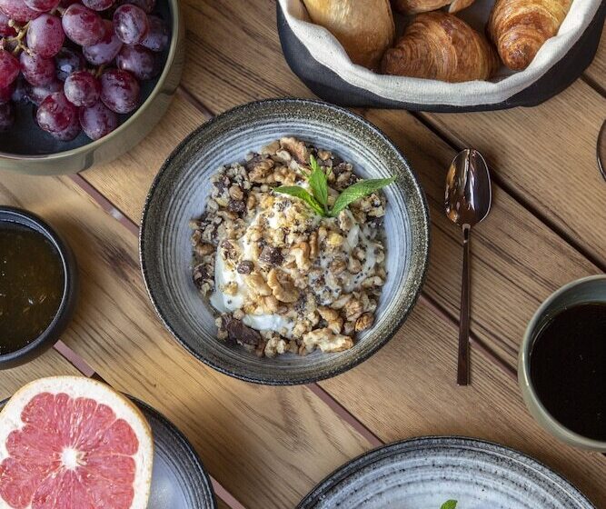 Serra Exclusive Suites