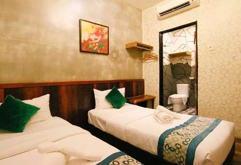 Hotel Anggun