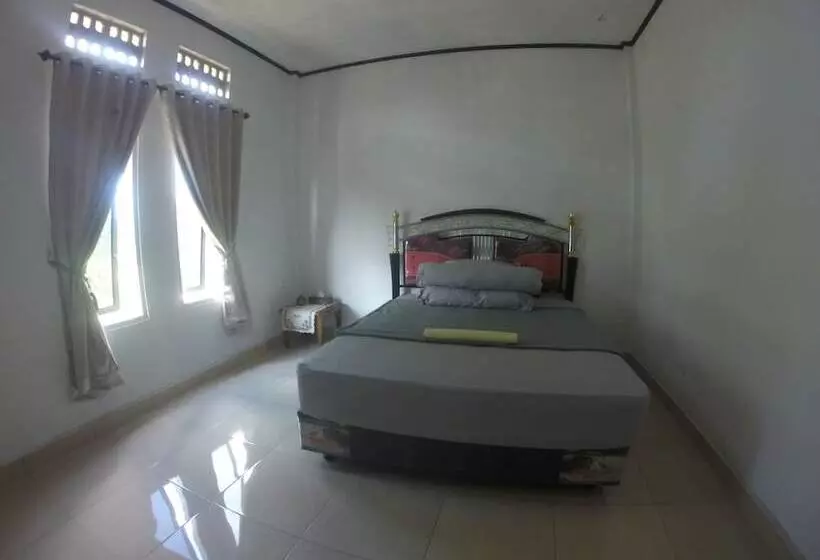 ホテル Artha Homestay Tomia