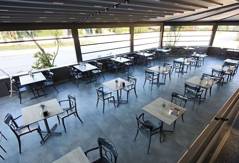 Отель Mat Boutique