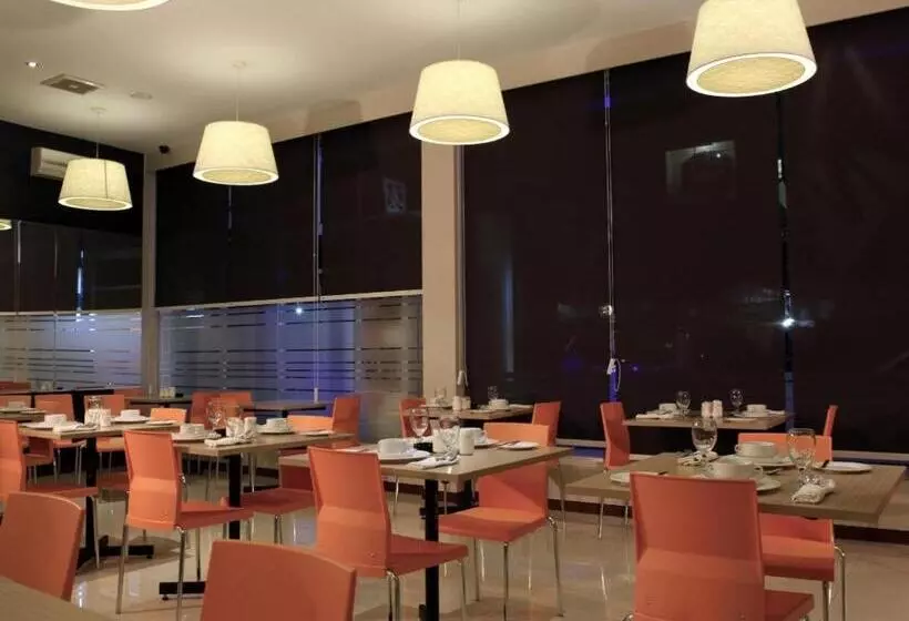 Hotelli Mega Permata