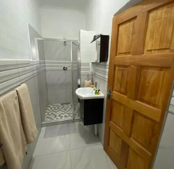 Hotelli Riverbend Berg Lodge Rooms