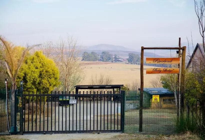 Hotelli Riverbend Berg Lodge Rooms