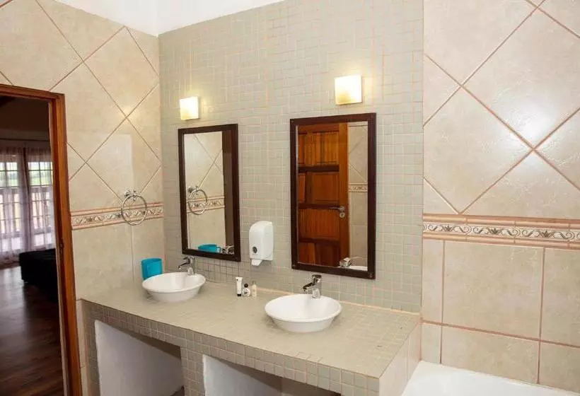 Hotelli Riverbend Berg Lodge Rooms