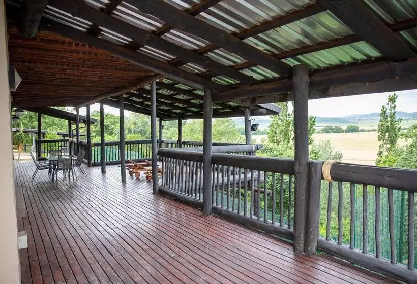 Hotelli Riverbend Berg Lodge Rooms