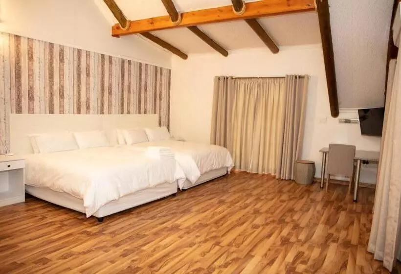 Hotelli Riverbend Berg Lodge Rooms