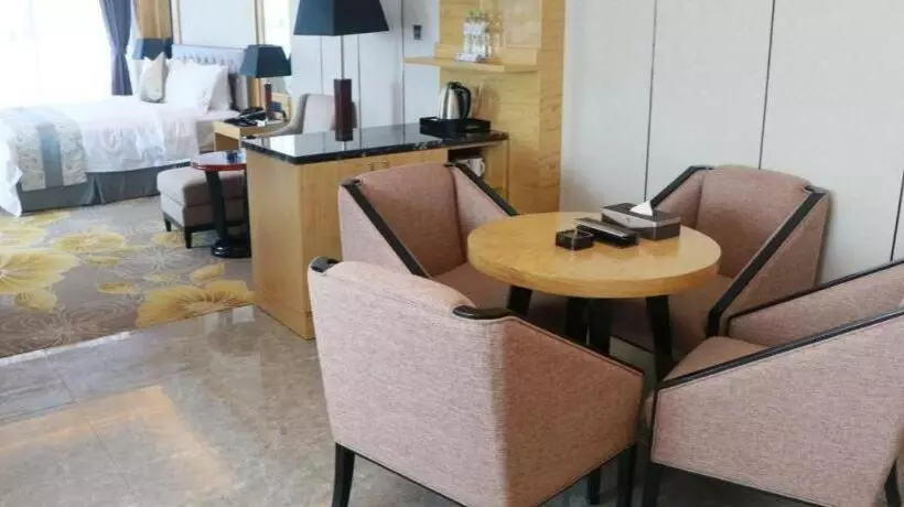 ホテル Wanning Yingbin