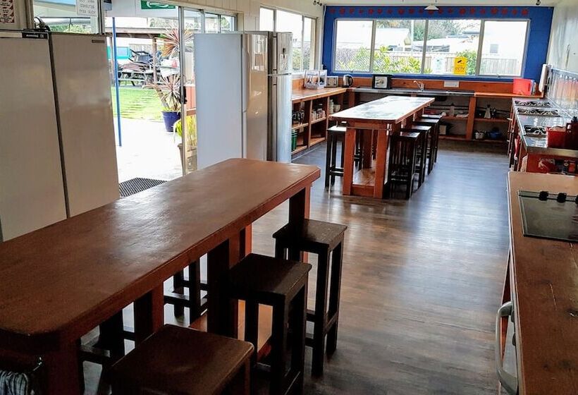 Schronisko Happy Apple Backpackers