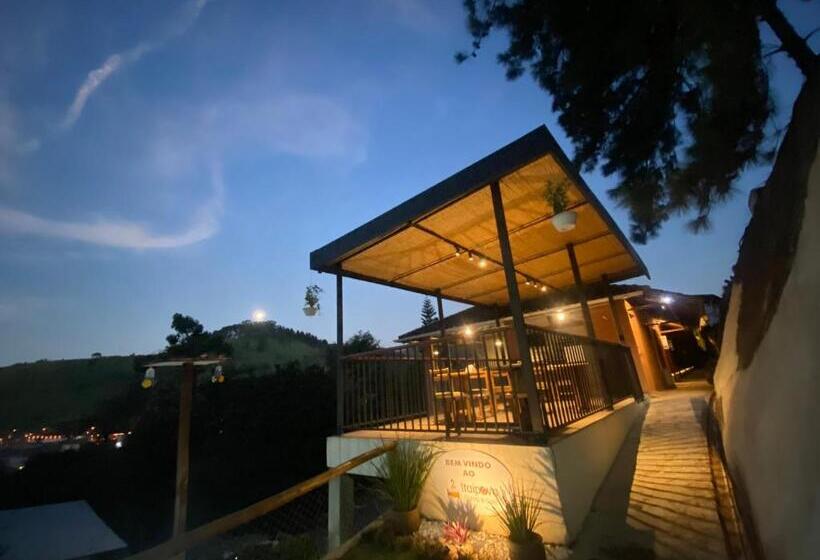 Bed & Breakfast Itaipava Cama E Café