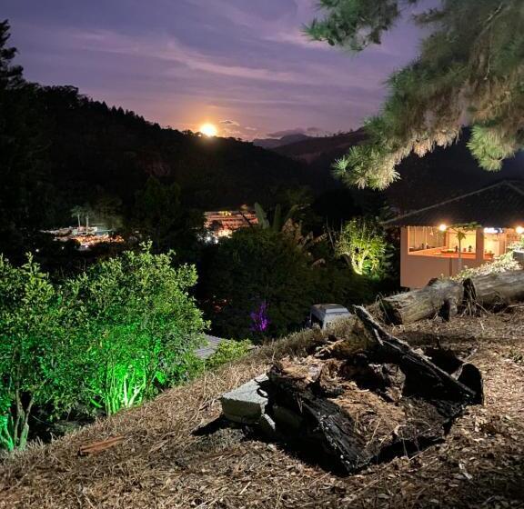 Bed & Breakfast Itaipava Cama E Café