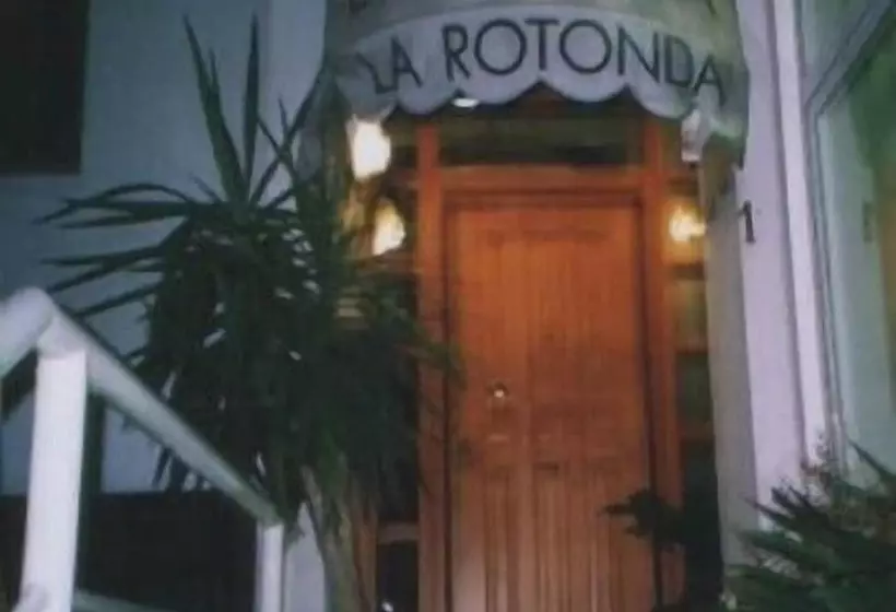ベッドアンドブレックファースト Locanda La Rotonda