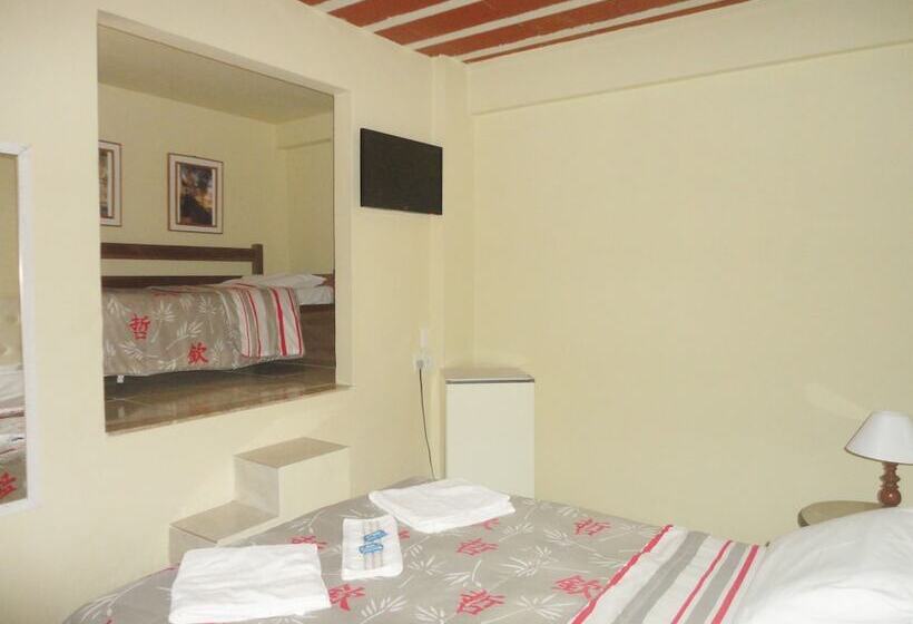 Hostal Pousada L'étage