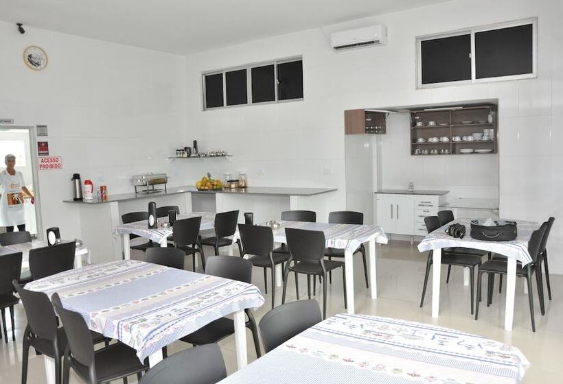 مسافرخانه Pousada Salvador