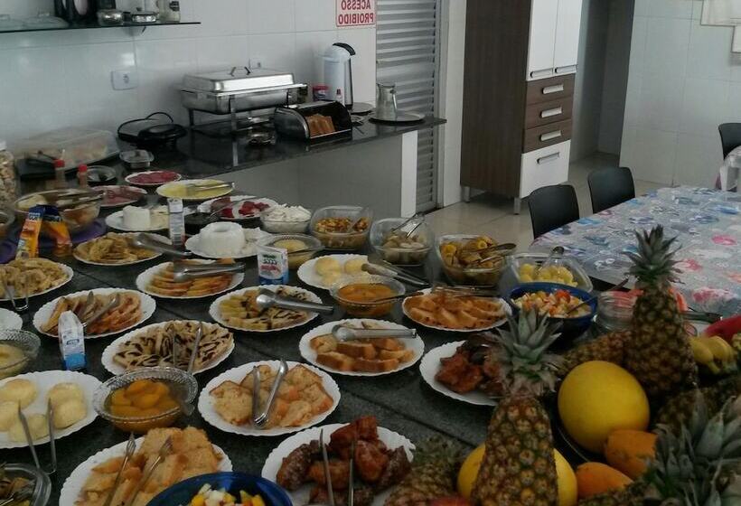 مسافرخانه Pousada Salvador