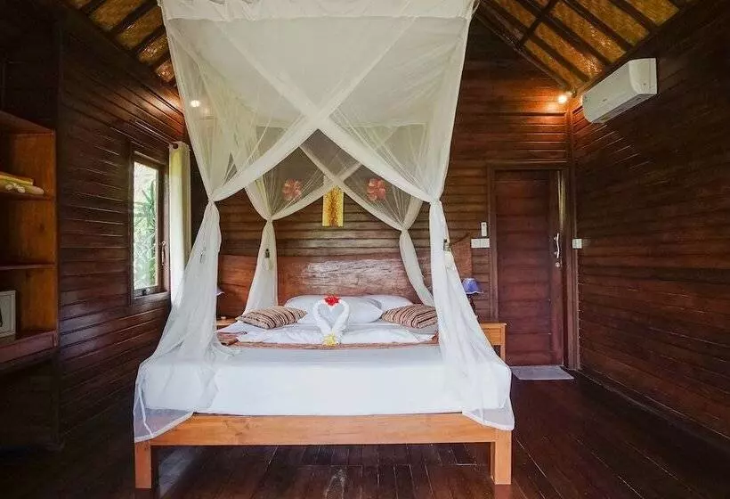 هتل Abian Huts Dream Beach Lembongan