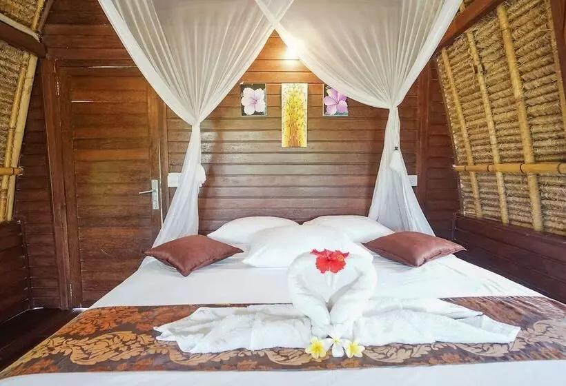 هتل Abian Huts Dream Beach Lembongan