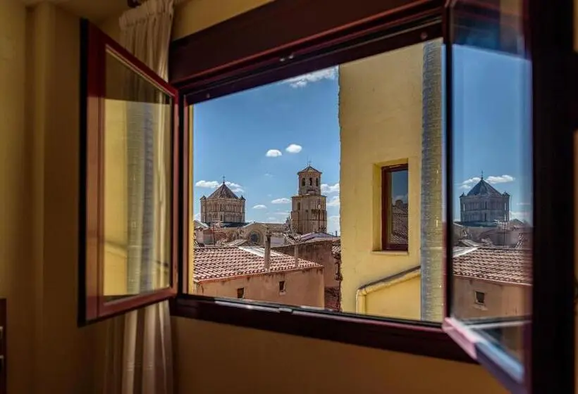 Hotelli Alda Plaza Mayor Toro