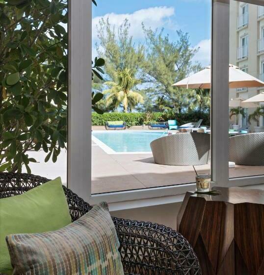 هتل Courtyard By Marriott Nassau Downtown/junkanoo Beach