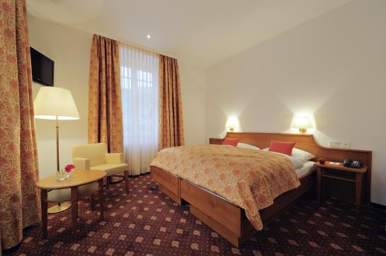 Отель Hofgut Sternen Goethehaus