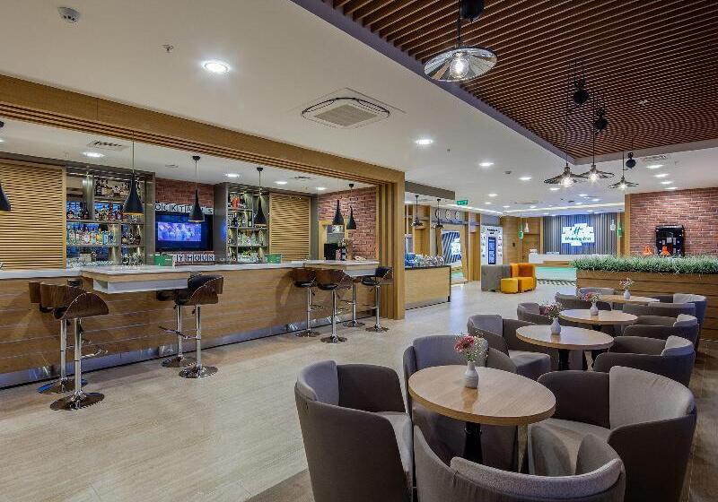 هتل Holiday Inn Antalya   Lara, An Ihg