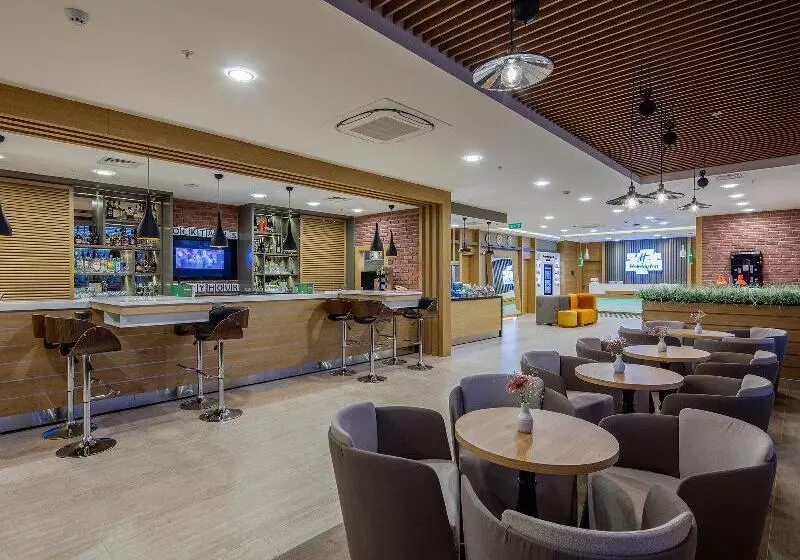 هتل Holiday Inn Antalya   Lara, An Ihg
