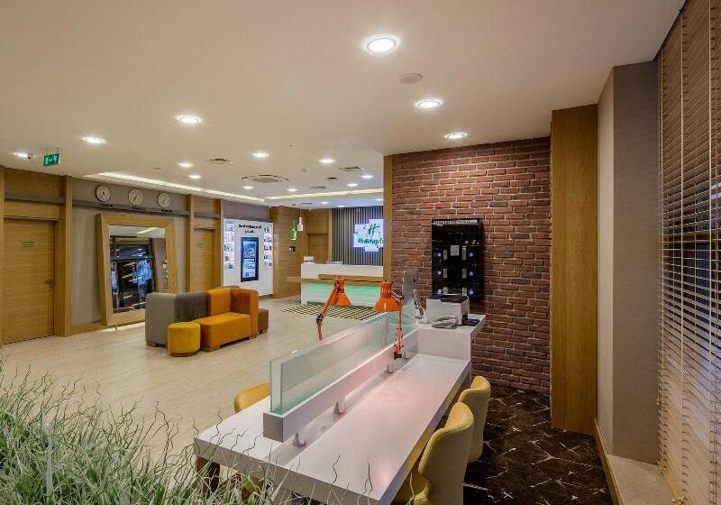 هتل Holiday Inn Antalya   Lara, An Ihg