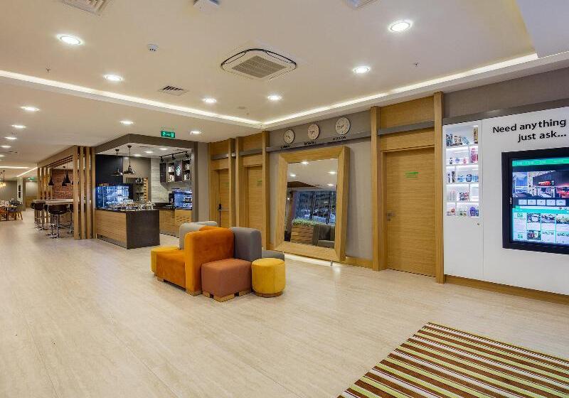 هتل Holiday Inn Antalya   Lara, An Ihg