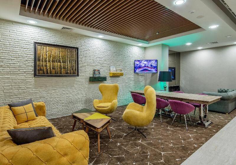 هتل Holiday Inn Antalya   Lara, An Ihg