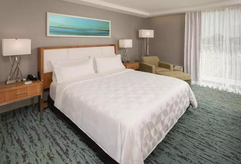 هتل Doubletree By Hilton Miami North I 95