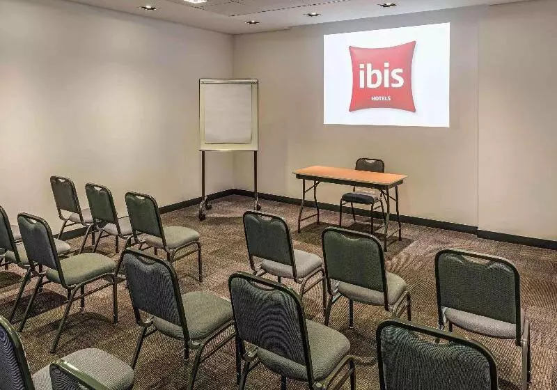 ホテル Ibis Chapeco