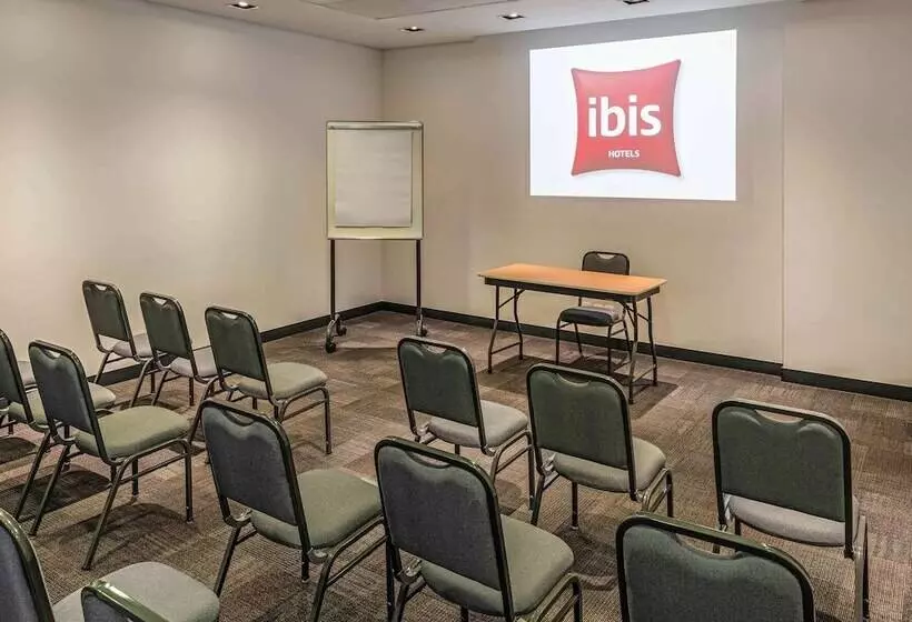 ホテル Ibis Chapeco
