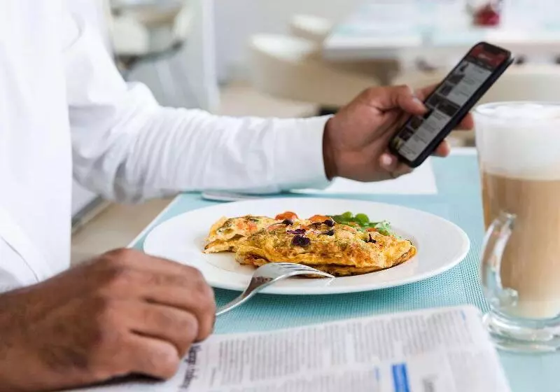 ホテル Ibis Styles Sharjah