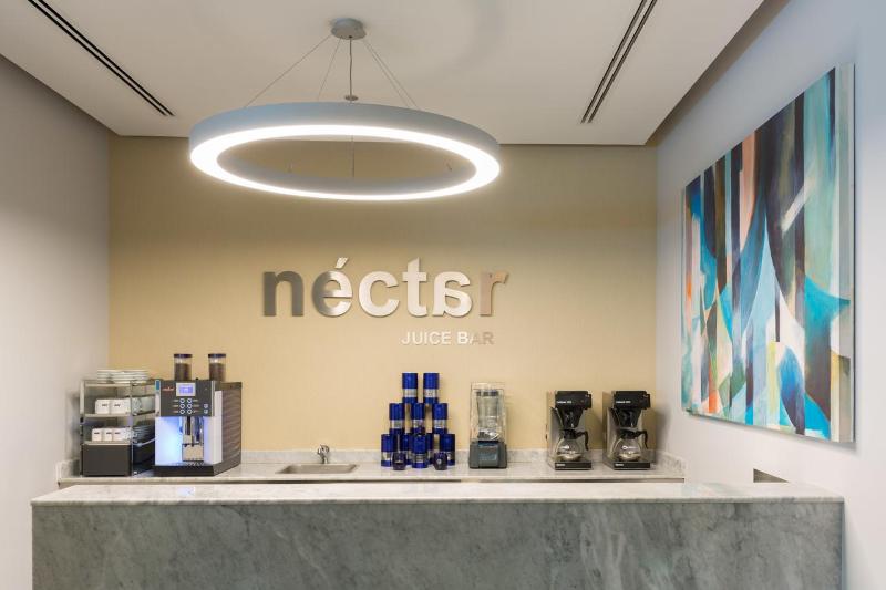 ホテル Ibis Styles Sharjah