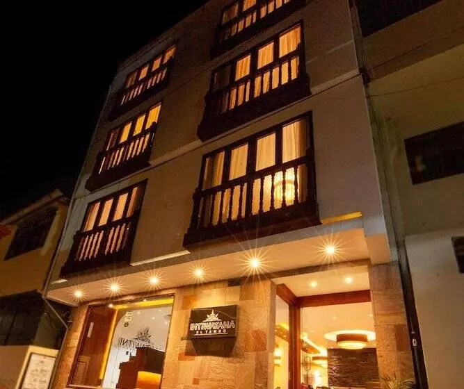 ホテル Intiwatana El Tambo