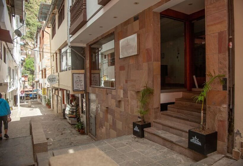 Hotel Intiwatana El Tambo