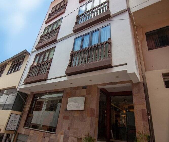 Hotel Intiwatana El Tambo