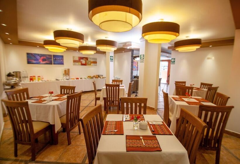 Hotel Intiwatana El Tambo