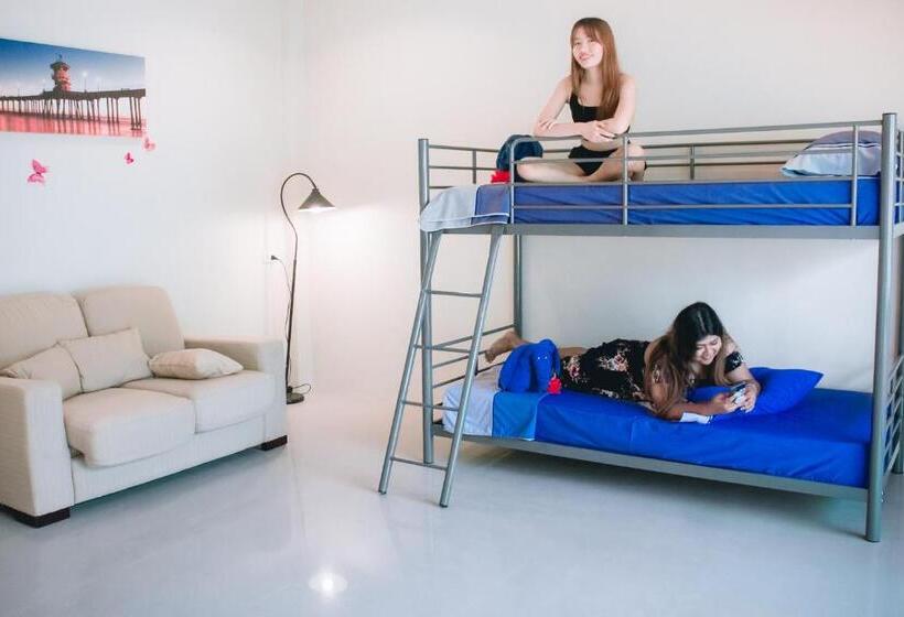 ホテル Phuket Wake Park