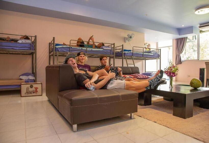 ホテル Phuket Wake Park