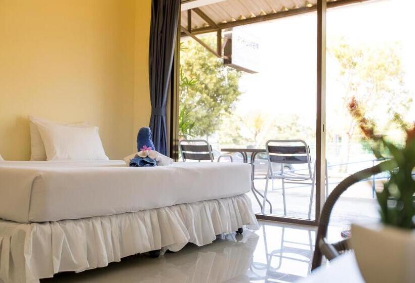 ホテル Phuket Wake Park