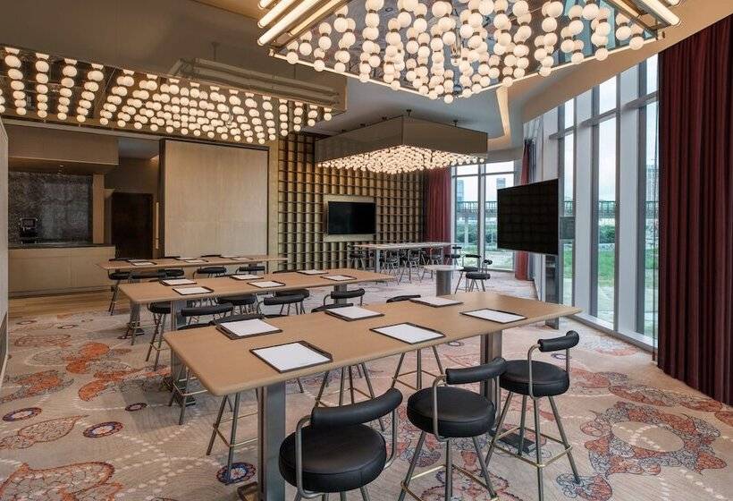 هتل W Macau   Studio City