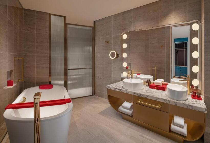 هتل W Macau   Studio City