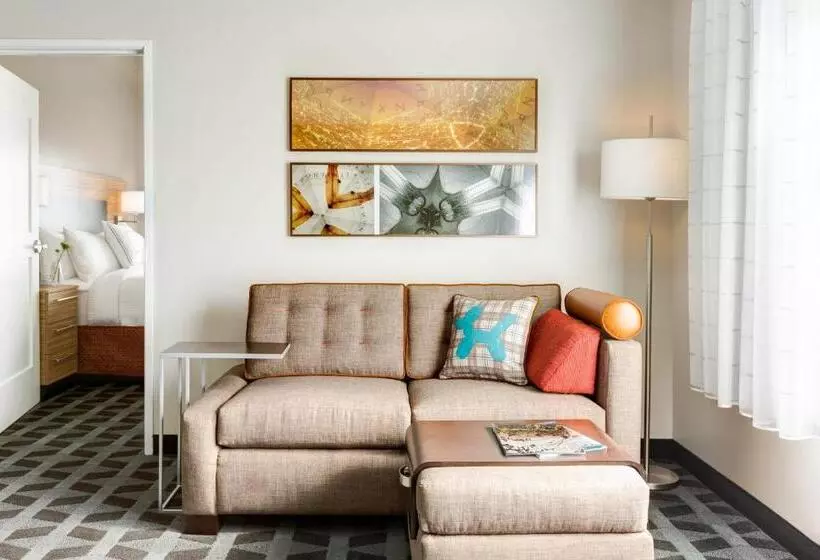 ホテル Towneplace Suites By Marriott Pittsburgh Harmarville