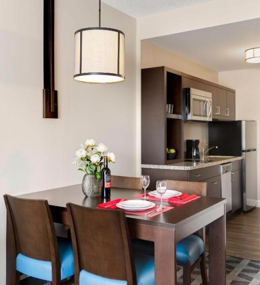 فندق Towneplace Suites By Marriott Pittsburgh Harmarville