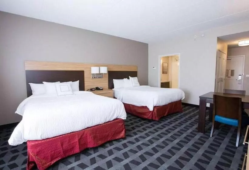 ホテル Towneplace Suites By Marriott Pittsburgh Harmarville