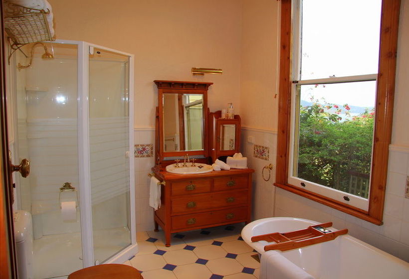 Jensens Bed And Breakfast